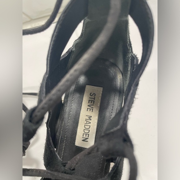 Steve Madden Woman’s Gladiator Lace Up Sandals Size 8 Black Suede Block Heel - Picture 7 of 10